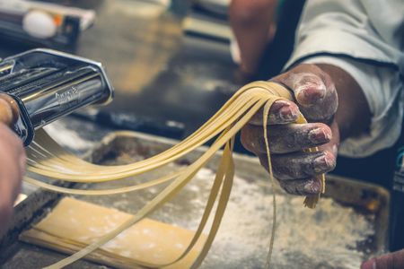 Ape chef guided tour and cooking class in Rome