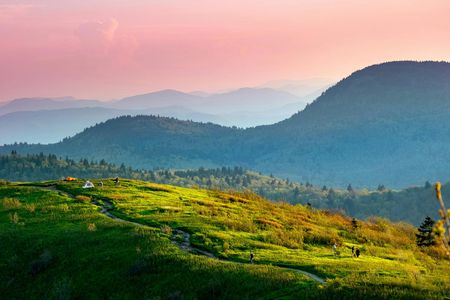Scenic Blue Ridge Parkway Self-Guided Driving Audio Tour