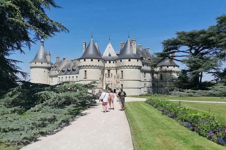 Loire Valley e-bike tour with visit to Château de Chaumont-sur-Loire