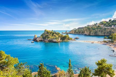Taormina and Giardini Naxos boat excursion with an aperitif