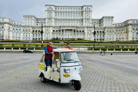 Bucharest highlights guided tour in a tuk-tuk