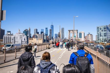 New York Brooklyn Bridge and DUMBO food-tasting guided tour