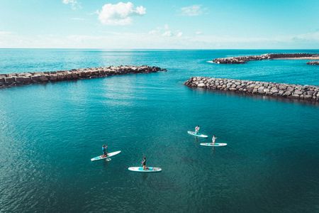 Stand-up paddle lesson in Calheta Beach
