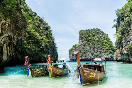 Phi Phi Islands half-day snorkeling sunset experience (from Phi Phi)