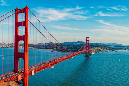 Golden Gate Bridge bike rental with Sausalito ferry return tickets
