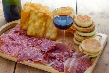 Modena private foodie walking tour with lunch