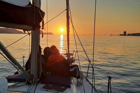 Views of Lisbon sunset sailing tour