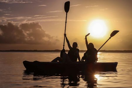 Sunset kayak tour in Cancun Nichupté Lagoon