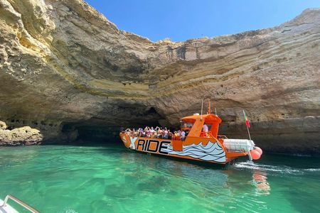 Dolphins and Caves Cruise Tour in Albufeira