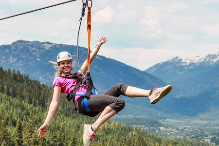 Eagle zip tour in Whistler