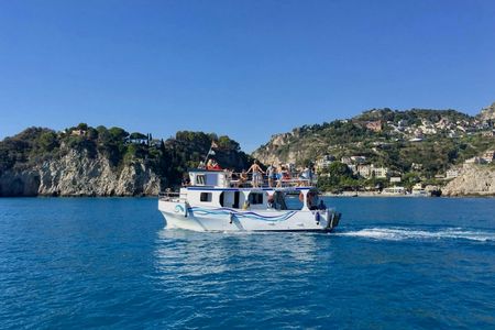 Isola Bella boat tour and snorkeling