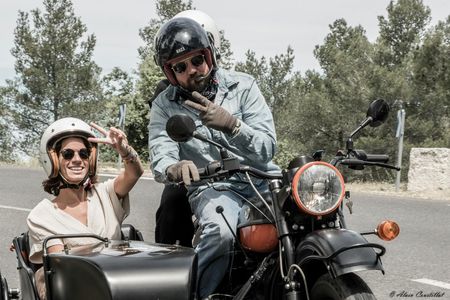Retro side-car wine & beer tour from Aix-en-Provence