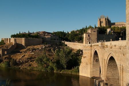 Complete guided tour of Toledo with Tourist Bracelet