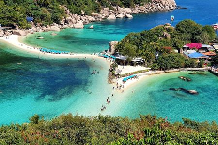 Day trip to discover Koh Tao and Koh Nang Yuan with lunch