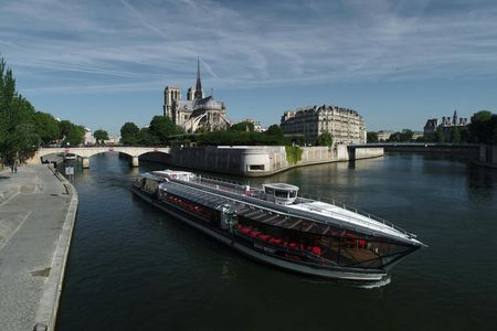 Romantic dinner on the Seine river