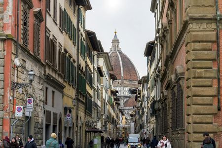 Highlights and hidden gems of Florence interactive discovery walk