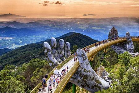 Ba Na Hills Small Group Guided Tour with Lunch from Da Nang