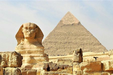 Giza Pyramids, Sphinx, and Egyptian Museum tour from Sharm El Sheikh