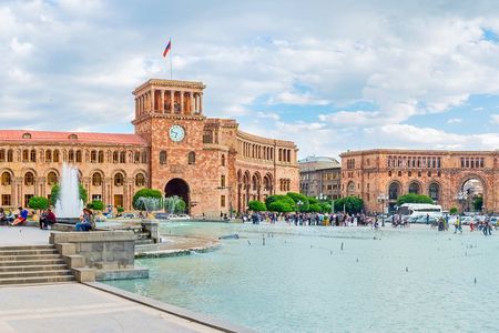Cultural walking tour in Yerevan with Armenian bread tasting