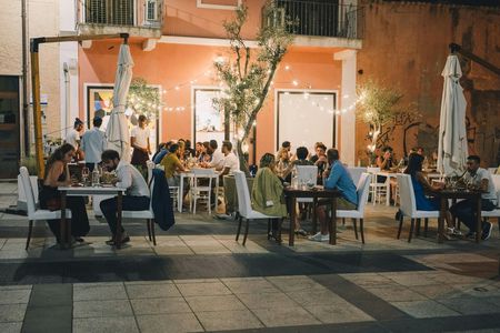 Chef-prepared Sardinian tapas and wine tasting in Olbia