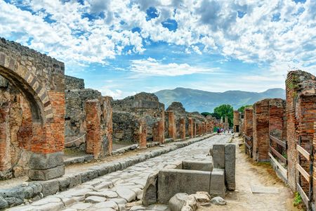 Private and personalised tour of Pompeii with a local guide