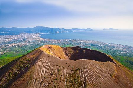 Vesuvius Great Cone with roundtrip transportation from Pompeii