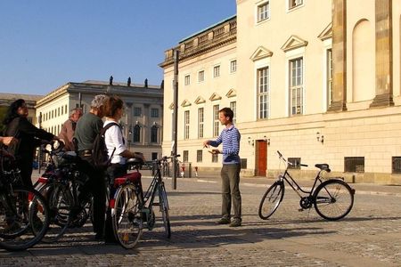 Best of Berlin guided bike tour