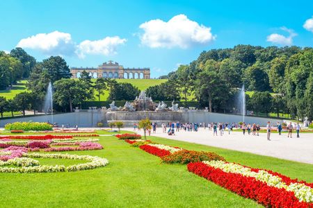 Skip-the-line tickets for Schönbrunn Palace and guided tour