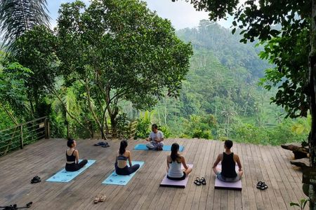 Sunrise Yoga and Meditation Experience in Ubud Jungle