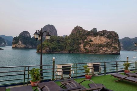 5-Day Half Board Unmissable Tour of Vietnam On a Budget