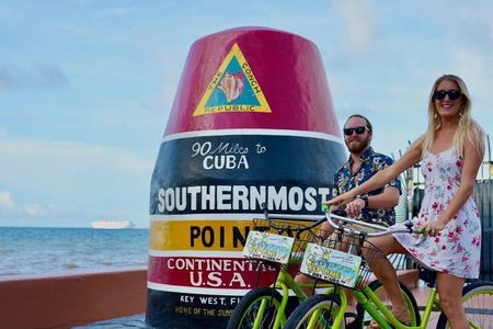 Guided bicycle tour of Old Town Key West