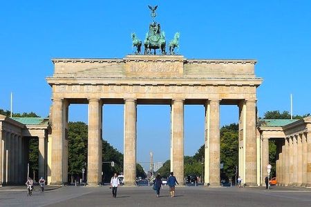 Berlin highlights private full-day tour