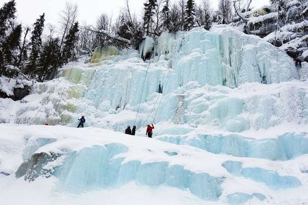 Korouoma Frozen Waterfalls Guided Tour with Hike