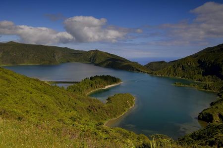 Lagoa do Fogo and hot springs day trip