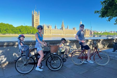 Private family bike tour of London