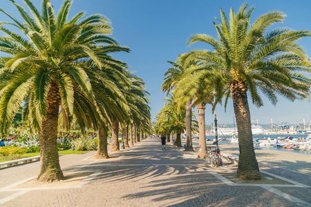 La Spezia sightseeing tour with Italian music