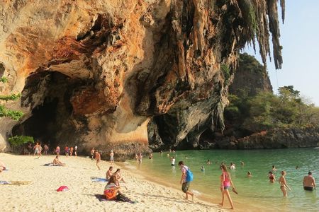 Full-day boat tour to 4 Islands around Krabi from Phuket