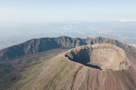 Vesuvio and Herculaneum transfer and skip-the-line tickets from Naples