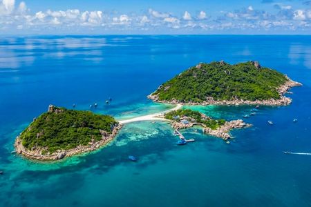 Roundtrip transportation from Koh Tao to Koh Nang Yuan