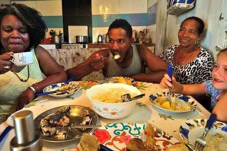 Flavors and traditions with a local family in Cape Verde - Sal