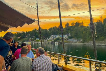 Oslo Fjord shellfish buffet evening cruise