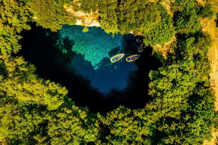Kefalonia Island guided tour with wine tasting