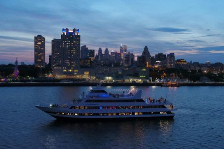 Spirit of Philadelphia Dinner Cruise with Buffet