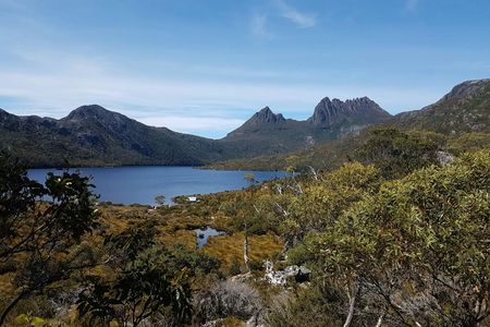 2-day Cradle Mountain Guided Tour from Hobart