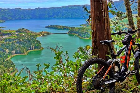 Guided Eletric Mountain Bike Tour in Sete Cidades