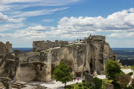 Arles, Les Baux and Saint Remy de Provence tour from Aix en Provence