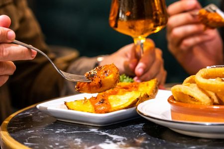 Self-guided tapas and wine tour in Palma de Mallorca