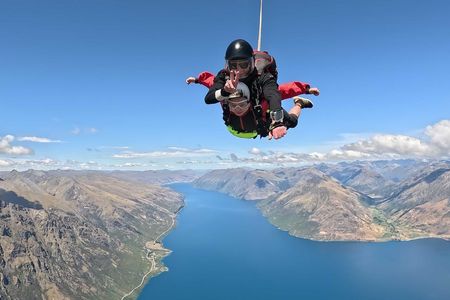 15,000ft Skydiving Experience in Queenstown