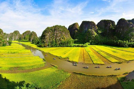 Hoa Lu and Tam Coc Full Day Guided Tour from Hanoi with Lunch