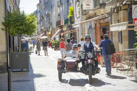 Retro Classic sidecar tour from Tours